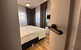 Asparagus Hotel & Suites Old City